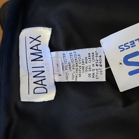 Dani Max black tiered dress sheer cap ruffle sleeve Fabric rose Vneck sz 18 New… - Picture 7 of 8